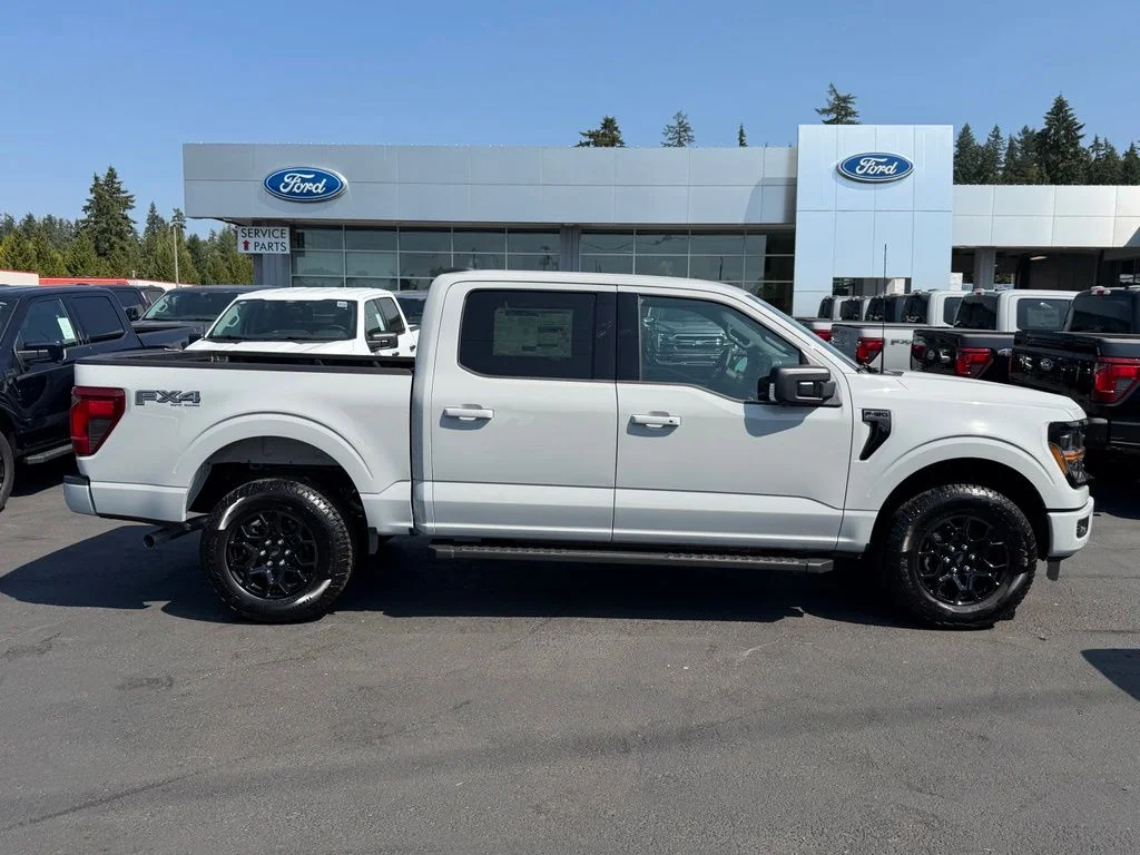 New 2026 Avalanche Ford XLT image 6