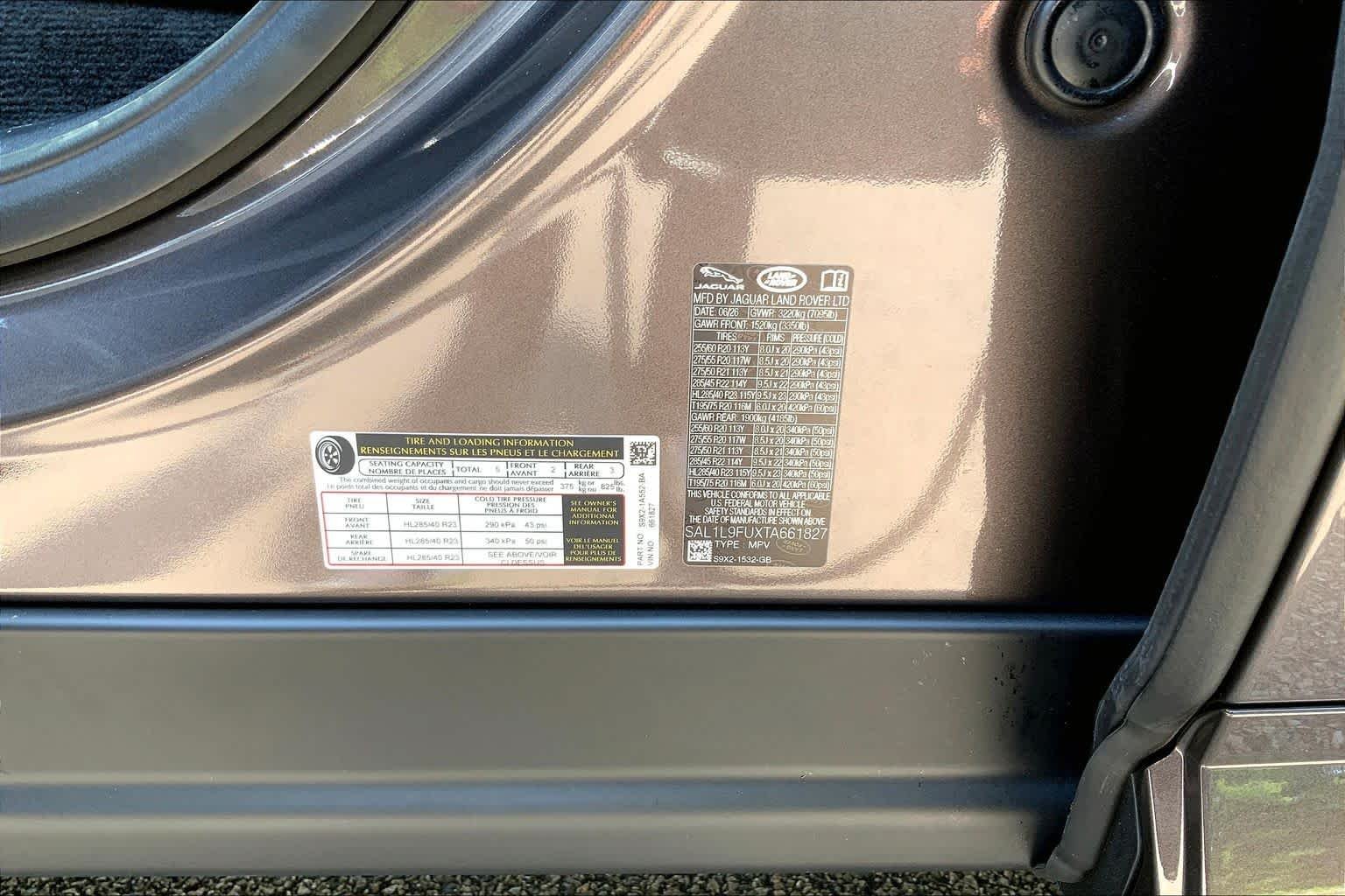 New 2026 Charente Grey Land Rover Dynamic SE image 12