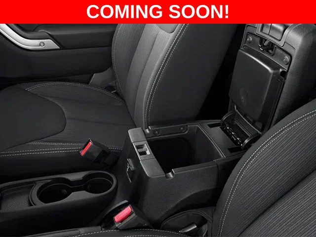 Used 2014 Black Jeep Sahara image 15