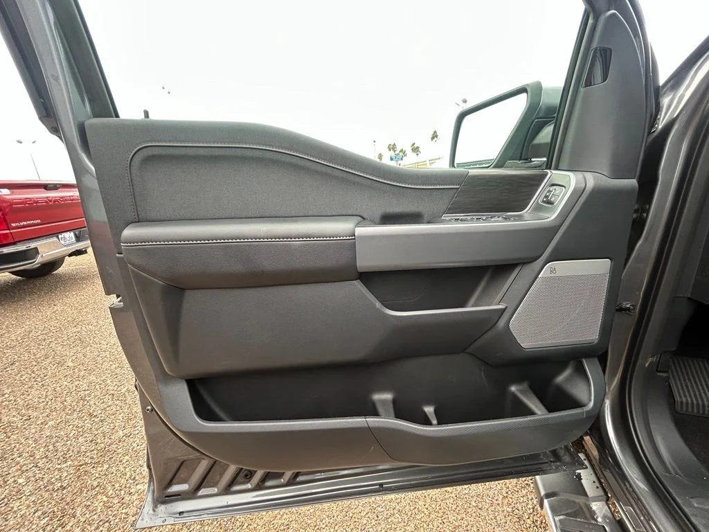 New 2026 Carbonized Gray Metallic Ford Lariat® image 20