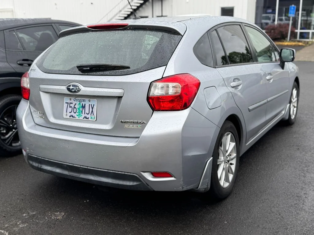 Used 2012 Ice Silver Metallic Subaru 2.0i Premium image 2