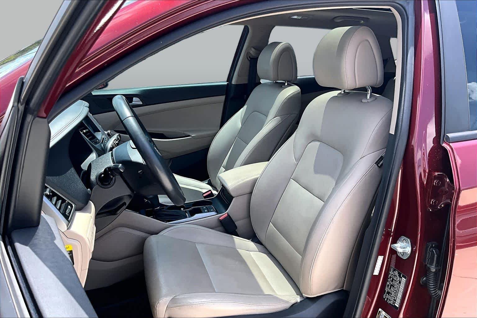 Used 2017 Ruby Wine Hyundai Limited image 8