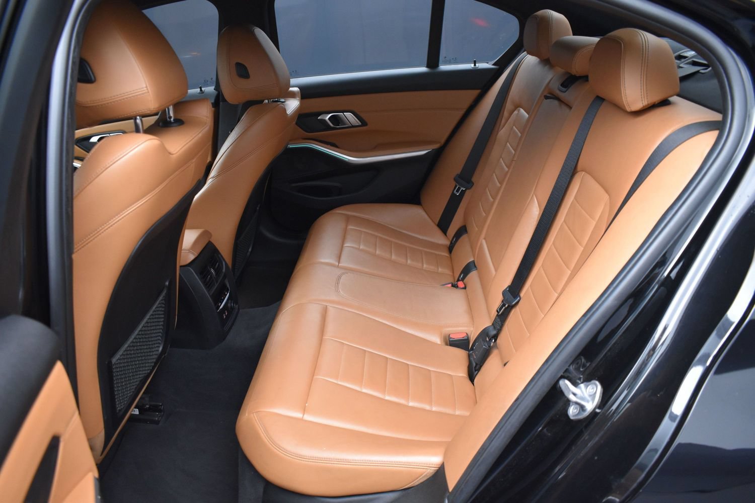 Used 2020 Black Sapphire Metallic BMW M340i xDrive image 11
