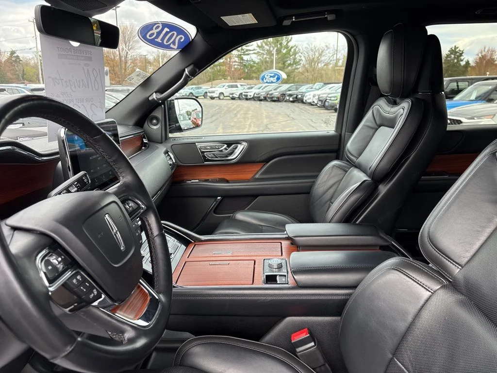Used 2018 Burgundy Velvet Metallic Tinted Clearcoat Lincoln Select image 12