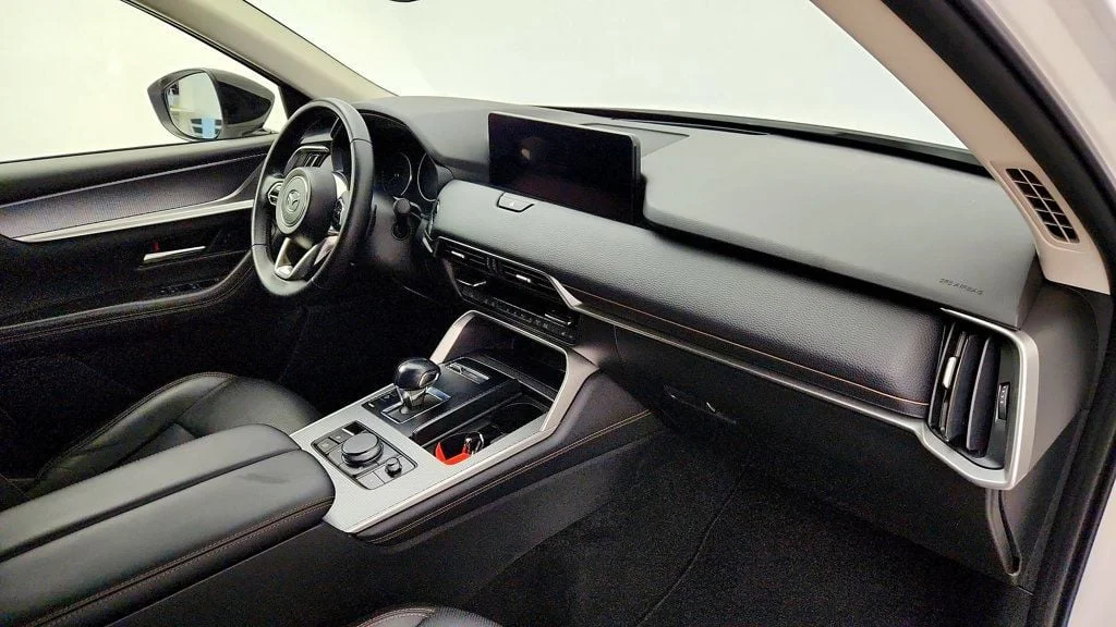 Used 2025 Rhodium White Premium Mazda 3.3 Turbo Preferred Package AWD image 25