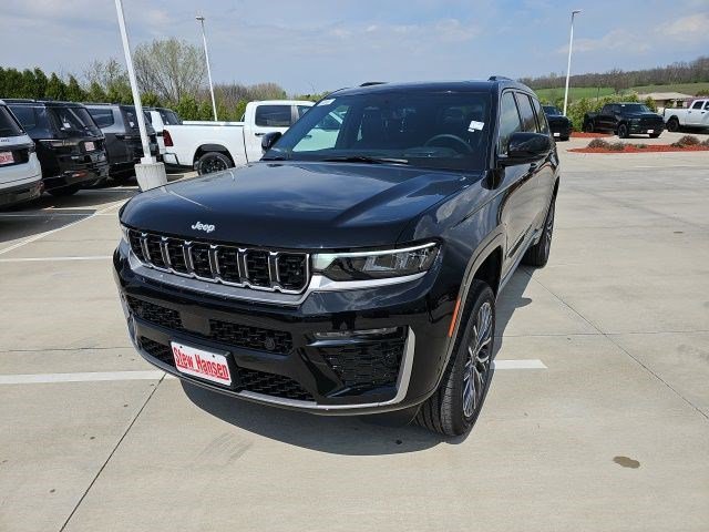 New 2026 Diamond Black Crystal Pearlcoat Jeep Summit image 1