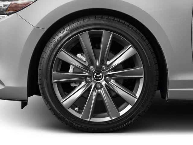 Used 2018 Snowflake White Pearl Mica Mazda Grand Touring image 14