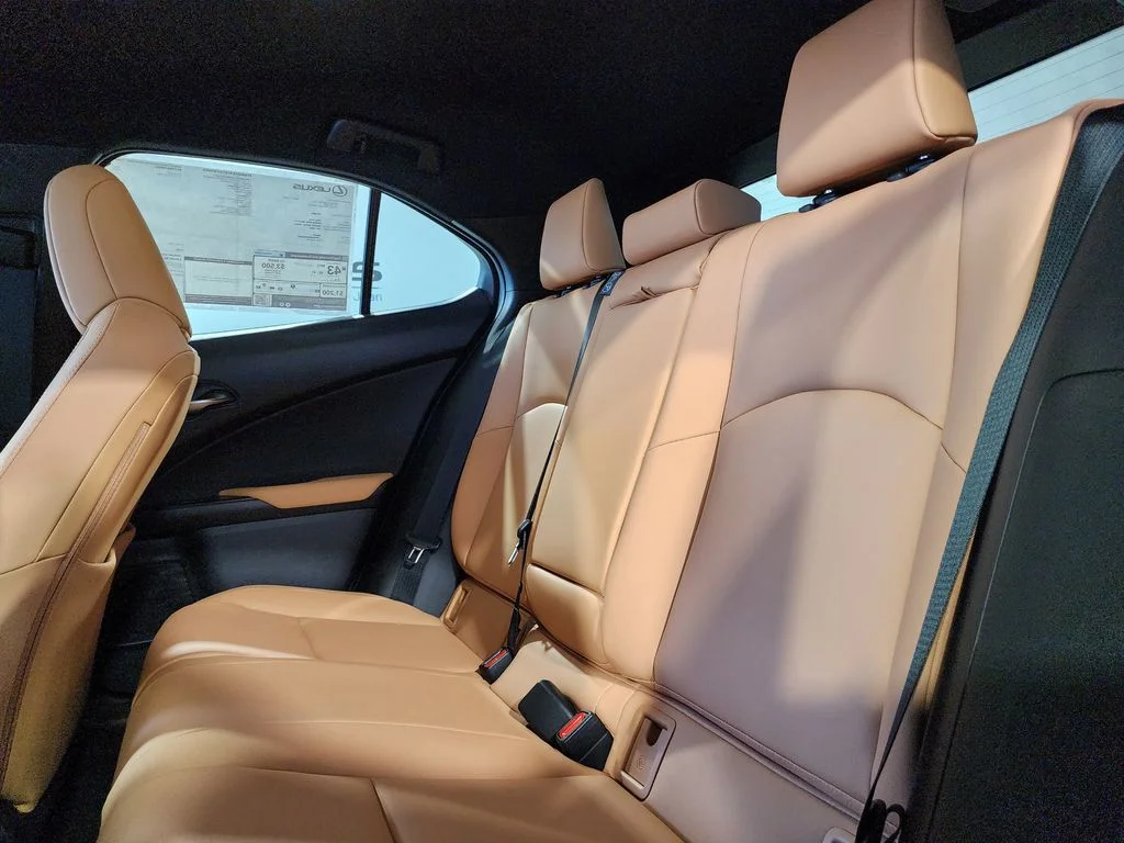 New 2026  Lexus 300h image 27