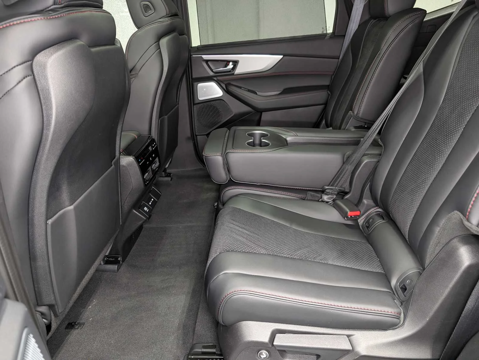 New 2026 Liquid Carbon Metallic Acura w/A-Spec Package image 23