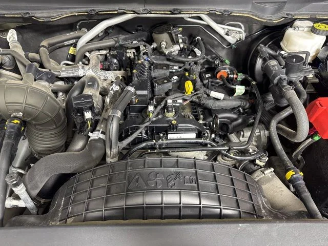 Certified Used 2021 Silver Metallic Ford Lariat image 9