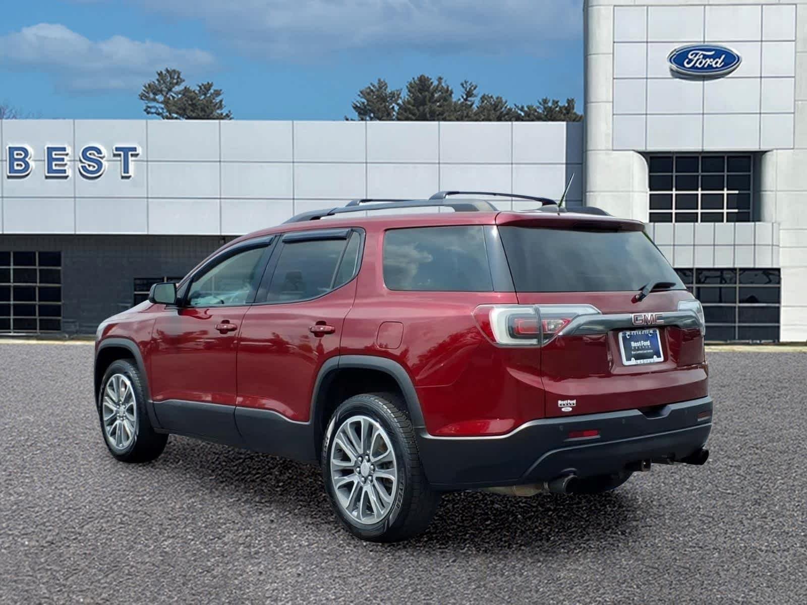 Used 2018 Crimson Red Tintcoat GMC SLT image 4