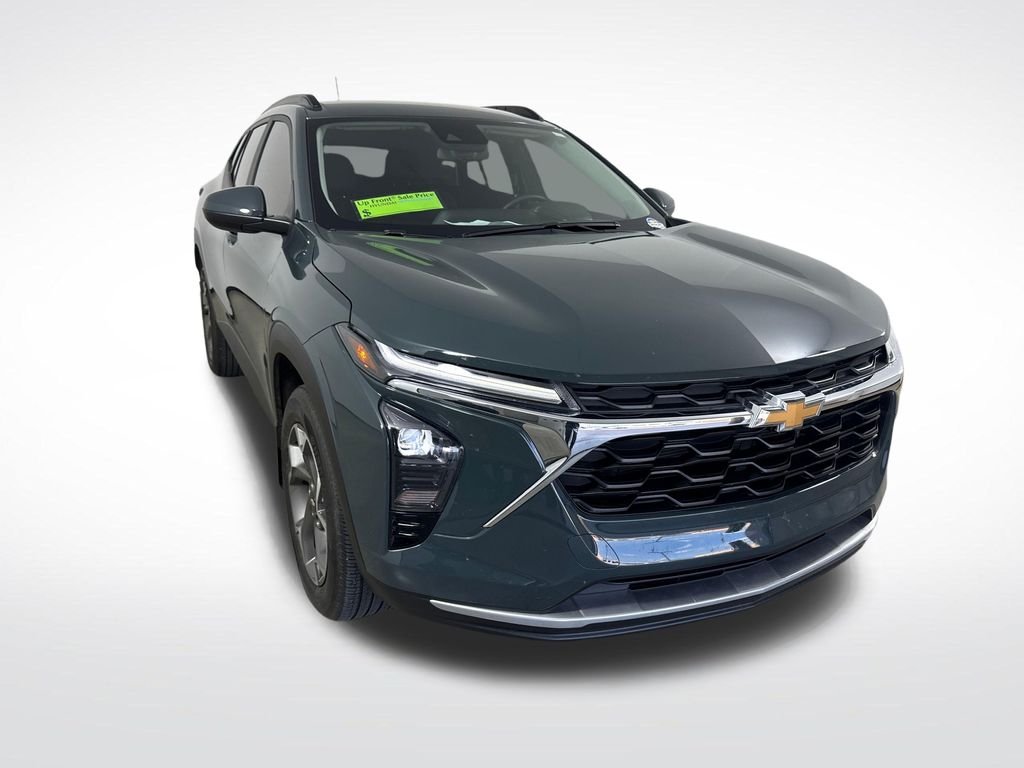 2025 Chevrolet Trax LT's photo