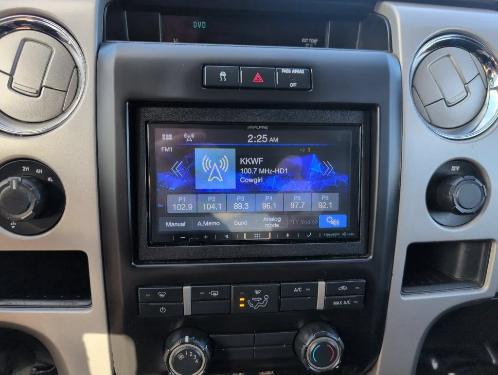 Used 2010 Silver Ford FX4 image 24