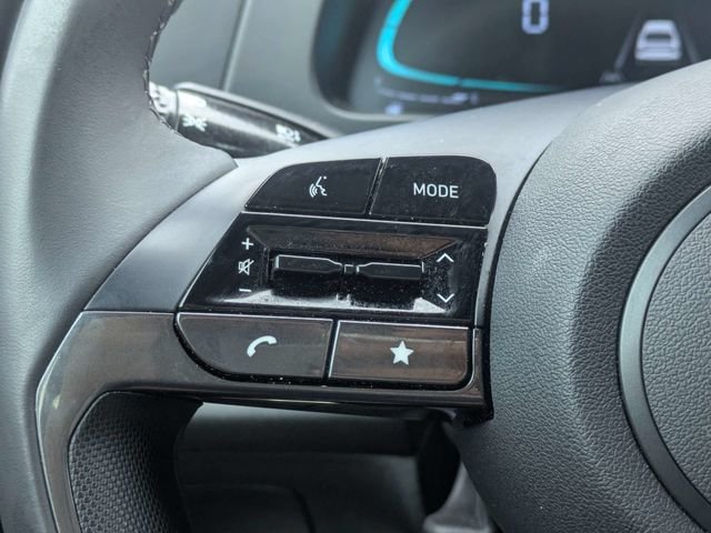 Used 2025 Blue Hyundai SEL Sport image 24