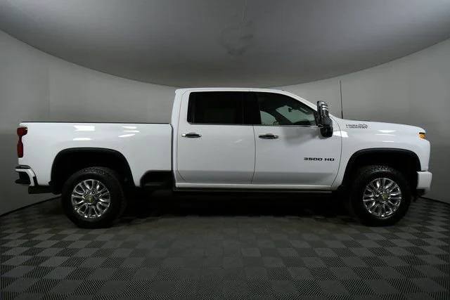 2022 Chevrolet Silverado 3500HD High Country - Photo 15