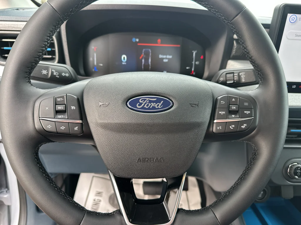 New 2026 Space White Metallic Ford XLT image 18
