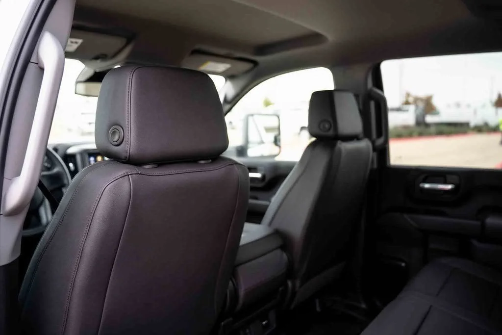 2025 GMC Sierra 2500HD Pro - Photo 24
