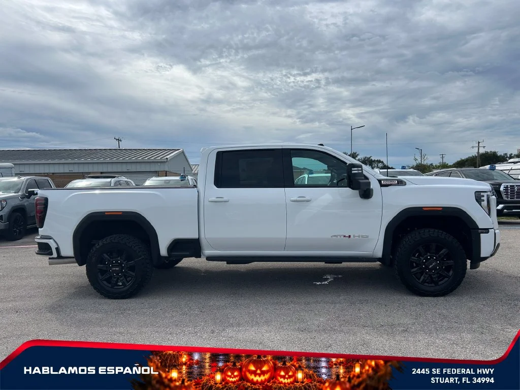 New 2026 Summit White GMC AT4 image 8