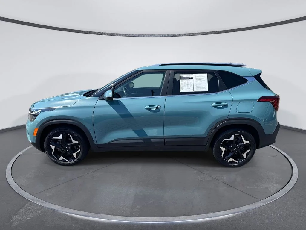 Used 2024 Blue Kia EX image 4