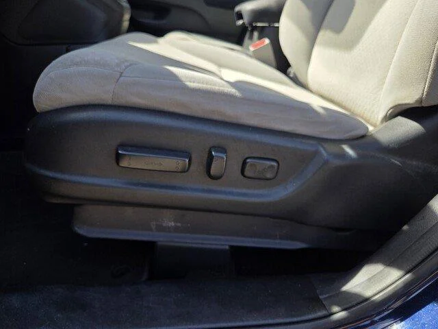 Used 2016 Obsidian Blue Pearl Honda EX image 10