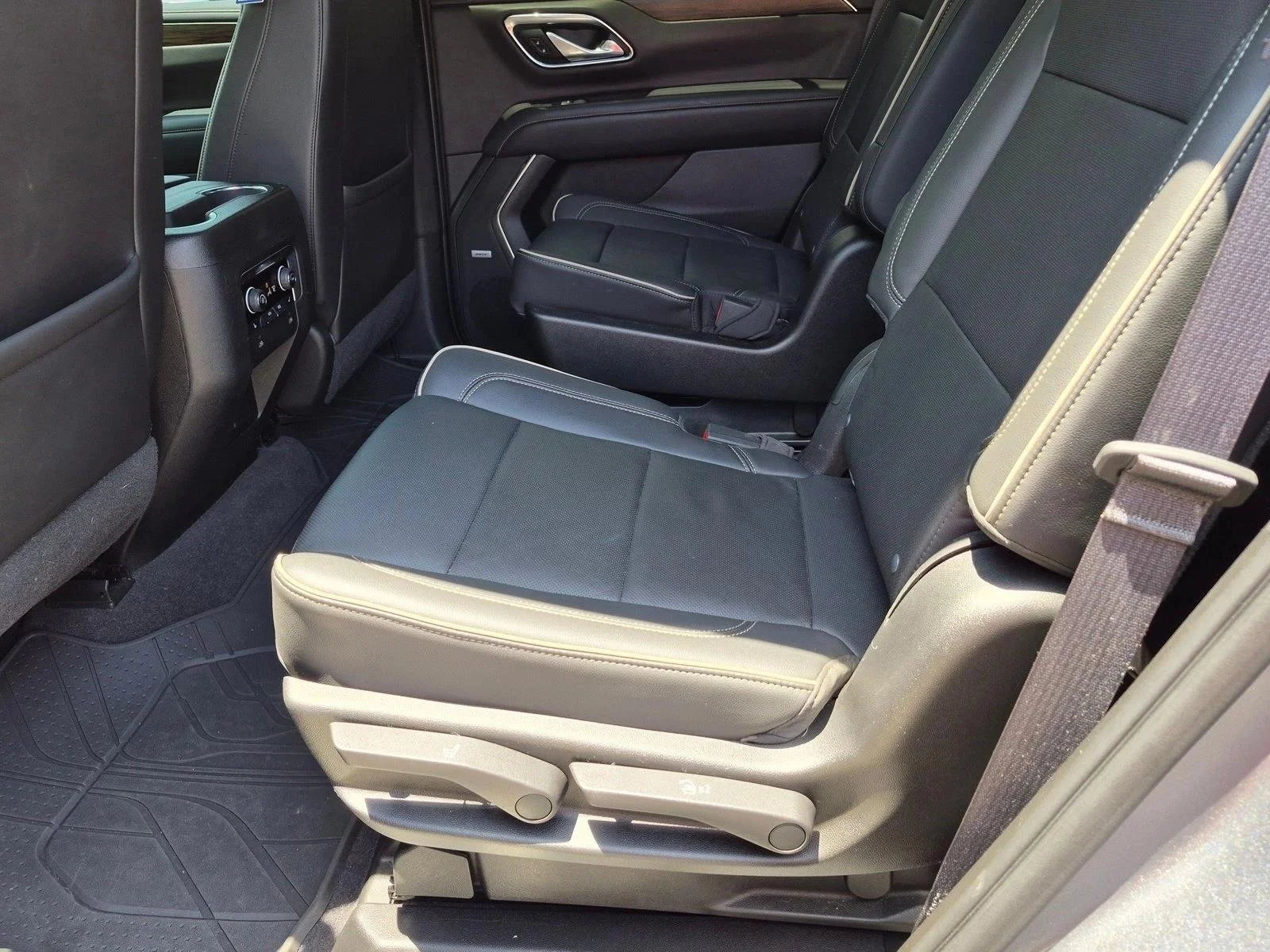 Used 2021 Satin Steel Metallic Chevrolet Premier image 19
