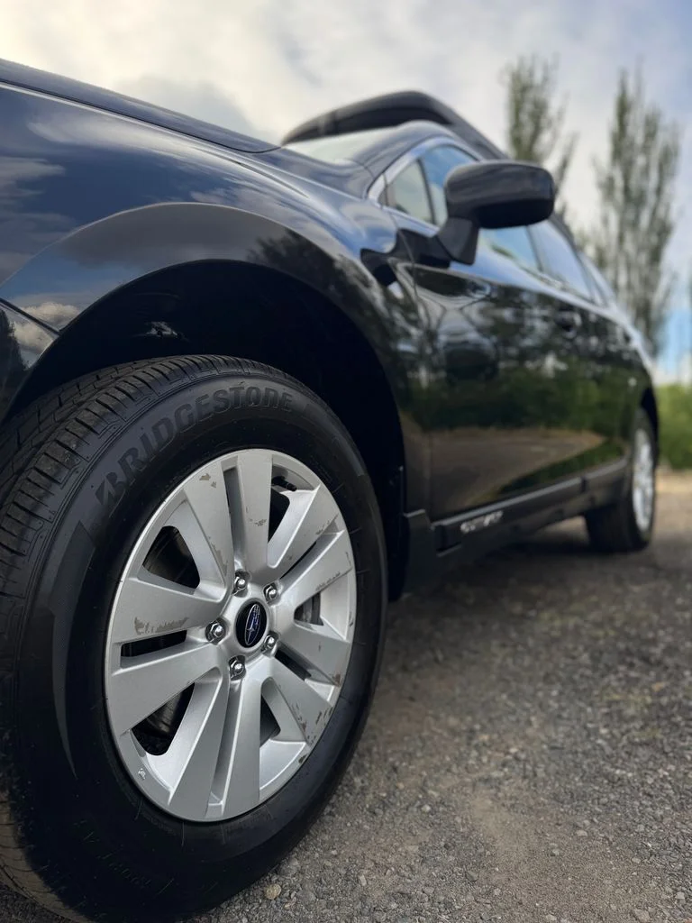 Used 2018 Crystal Black Silica Subaru 2.5i Premium image 41