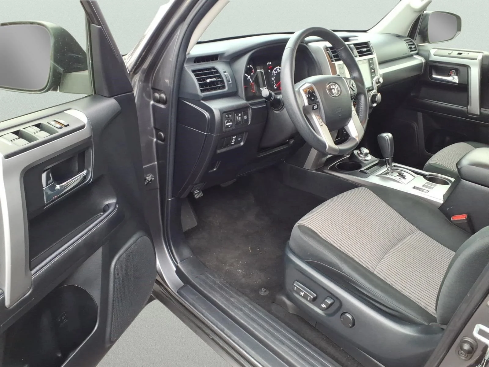 Certified Used 2022 Gray Toyota SR5 image 10