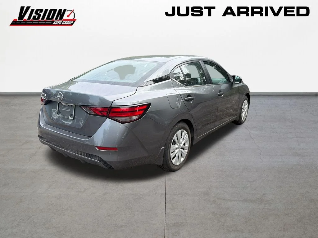 Used 2025 Gray Nissan S image 5