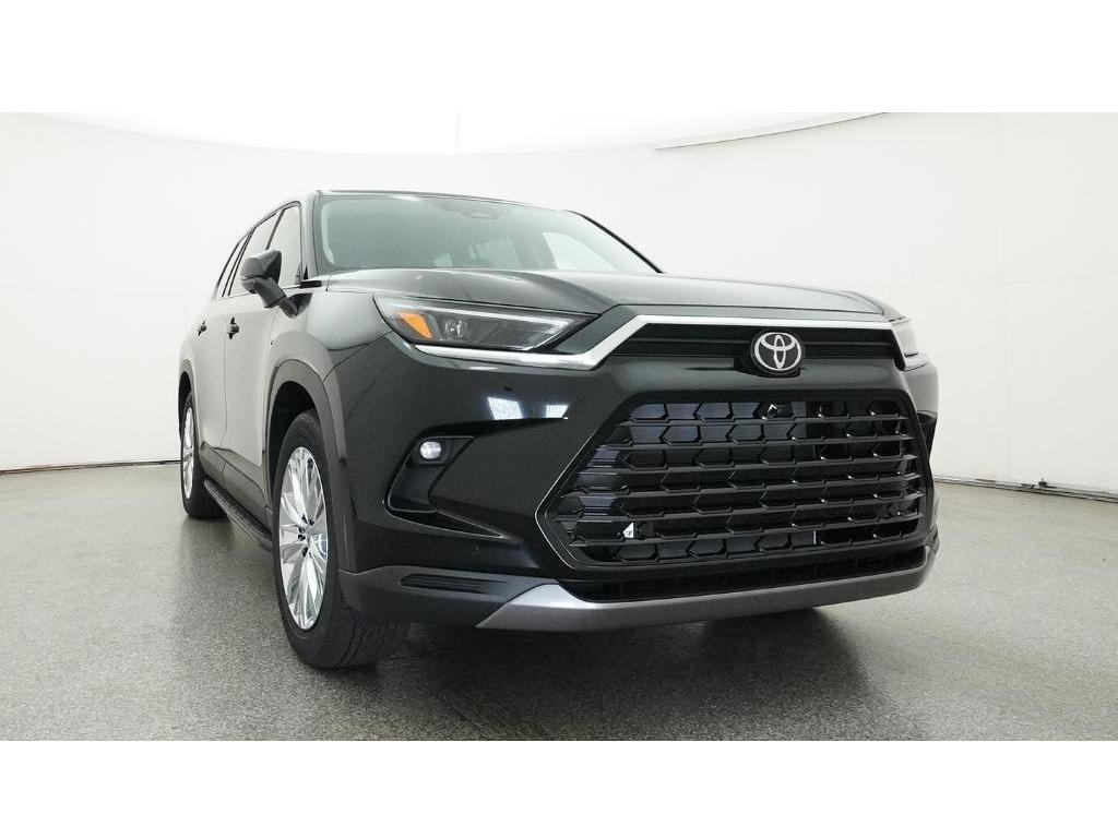 New 2026 Midnight Black Metallic Toyota Platinum image 30