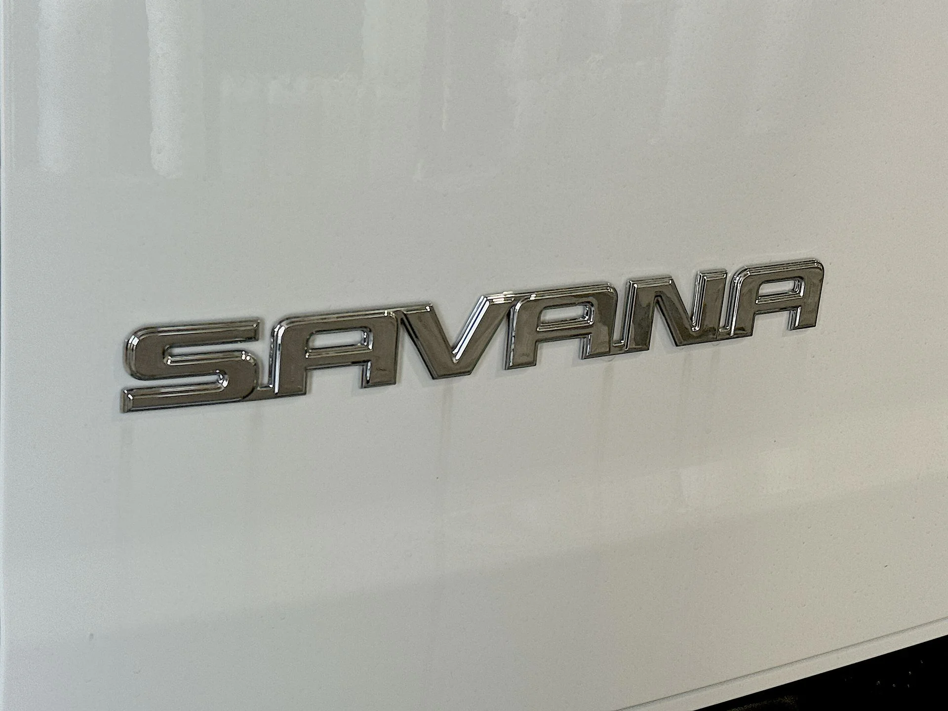 New 2025 Summit White GMC Work Van image 27