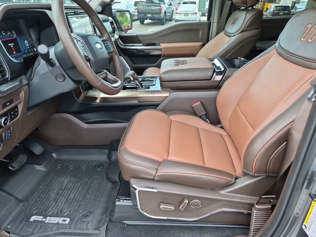 New 2026 Carbonized Gray Metallic Ford King Ranch® image 15