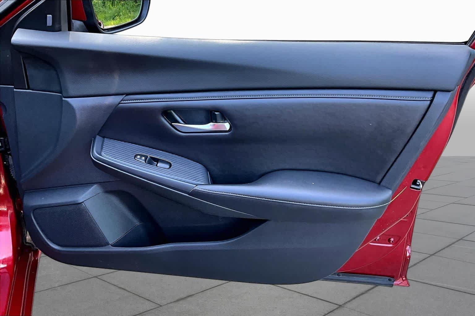 Used 2020 Scarlet Ember Tintcoat Nissan SV image 21