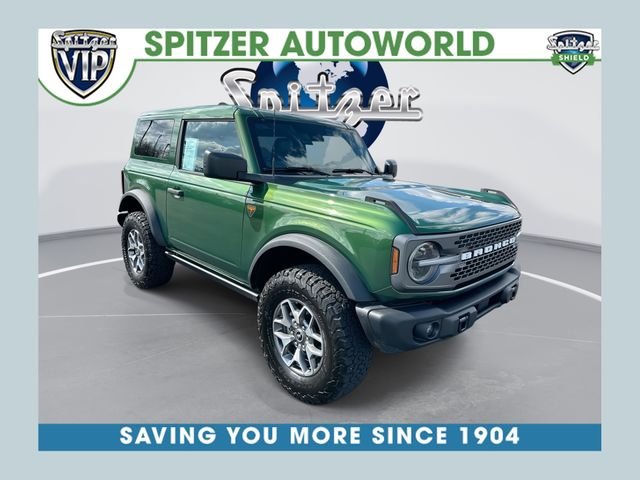 Used 2025 Green Ford Badlands image 1