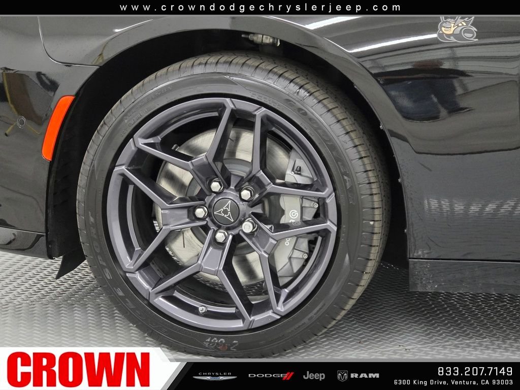 New 2026 Diamond Black Crystal Pearlcoat Dodge Scat Pack Plus image 9