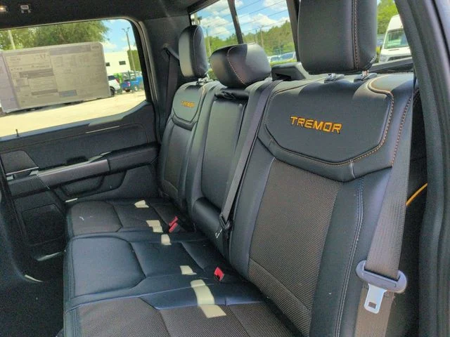 New 2026 Carbonized Gray Metallic Ford Tremor® image 14