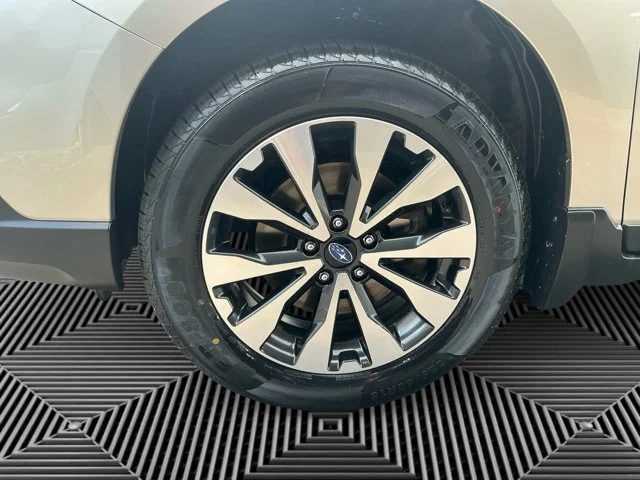 Used 2017 Tungsten Metallic Subaru Limited image 14