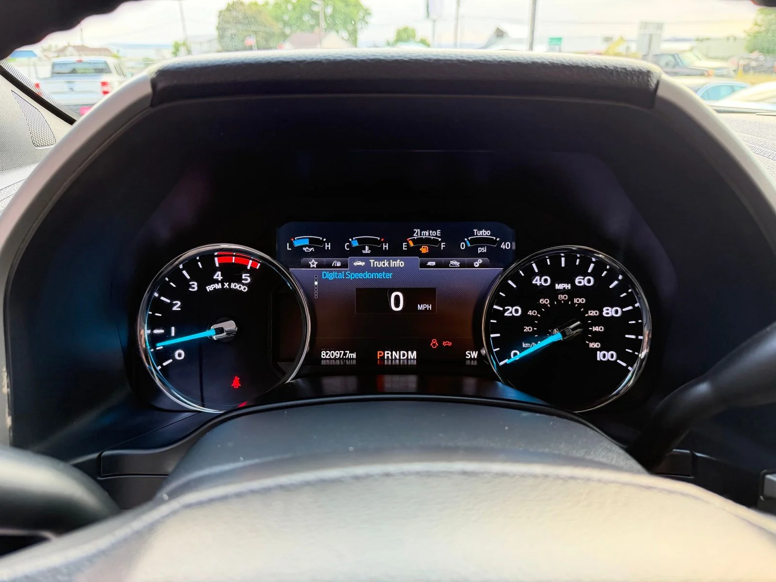Used 2022 White Ford Lariat image 18