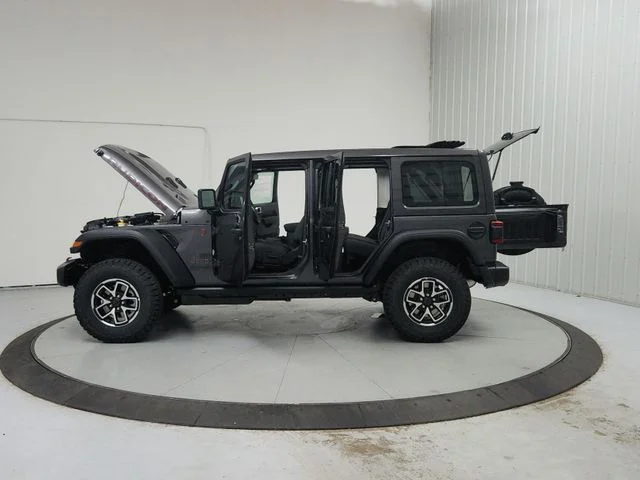 New 2026 Granite Crystal Metallic Clearcoat Jeep Rubicon image 12