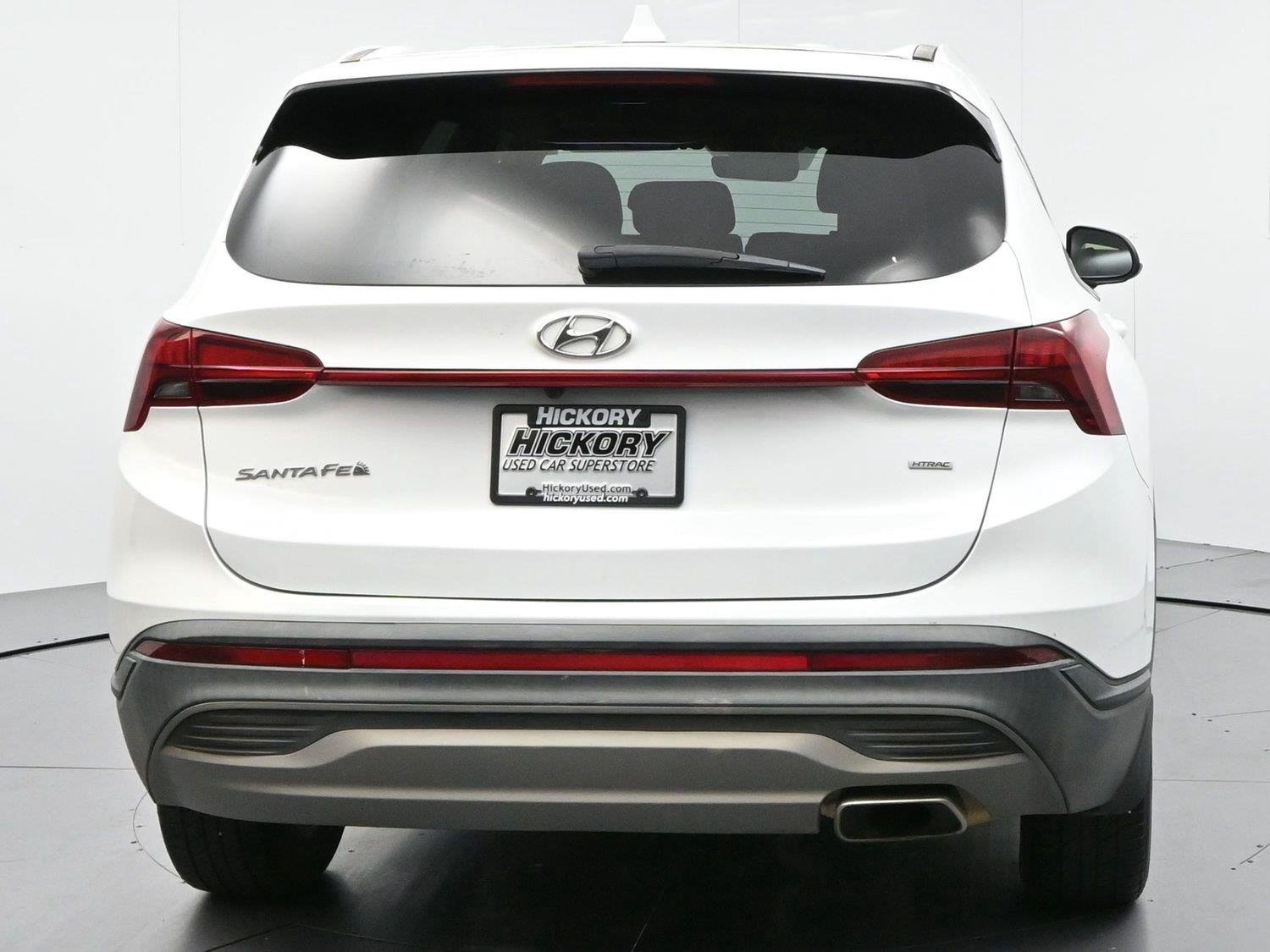 Used 2022 Quartz White Hyundai SE image 6