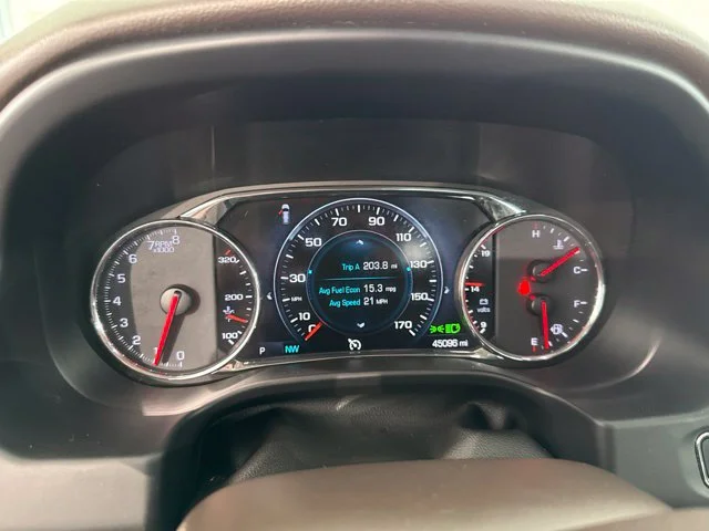 Used 2018 White GMC Denali image 26