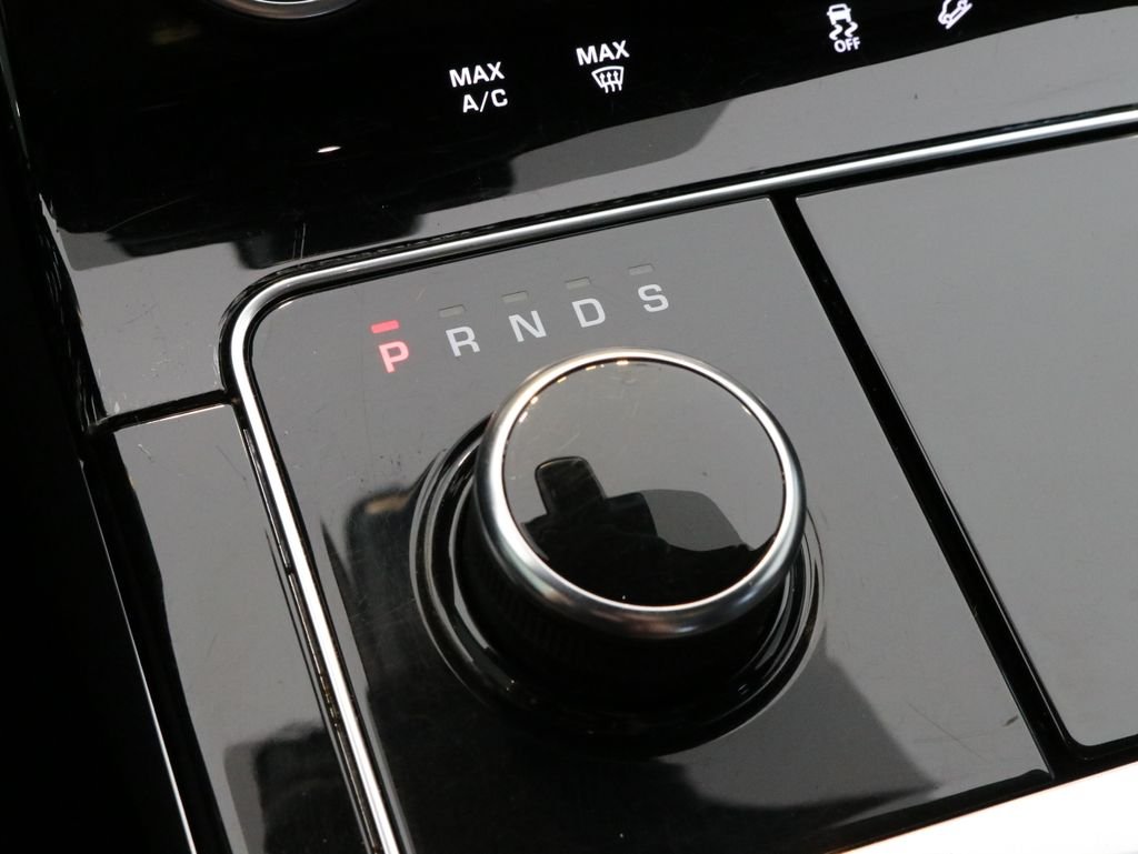 Used 2019 Red Land Rover HSE R-Dynamic image 20