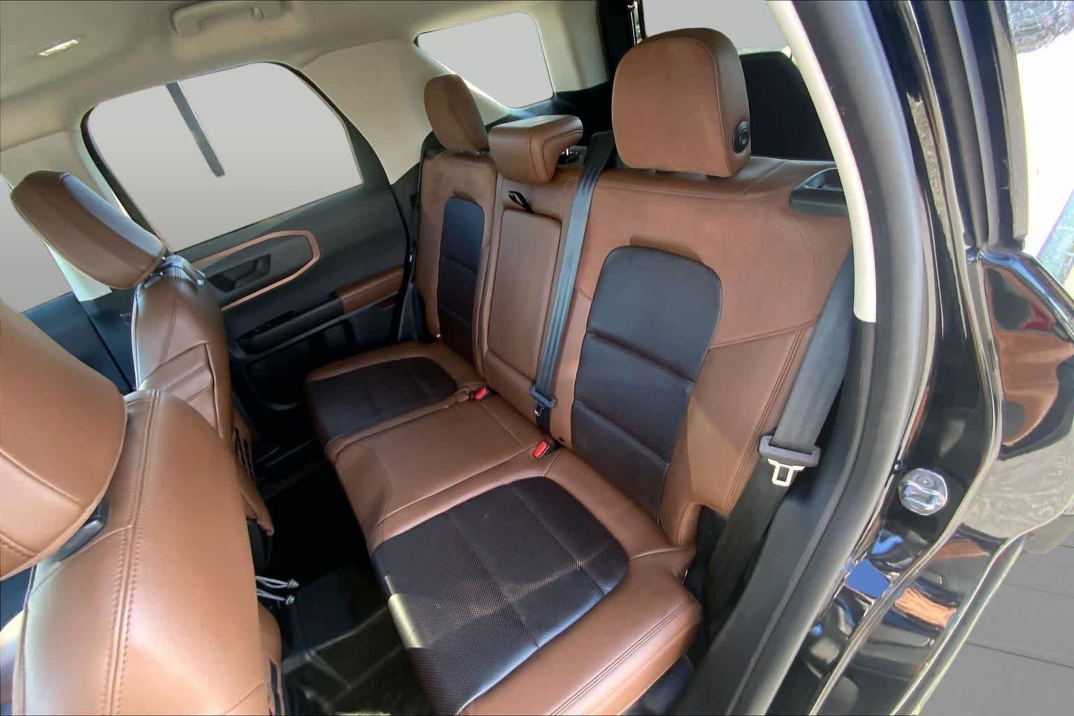 Used 2021 Shadow Black Ford Badlands image 18