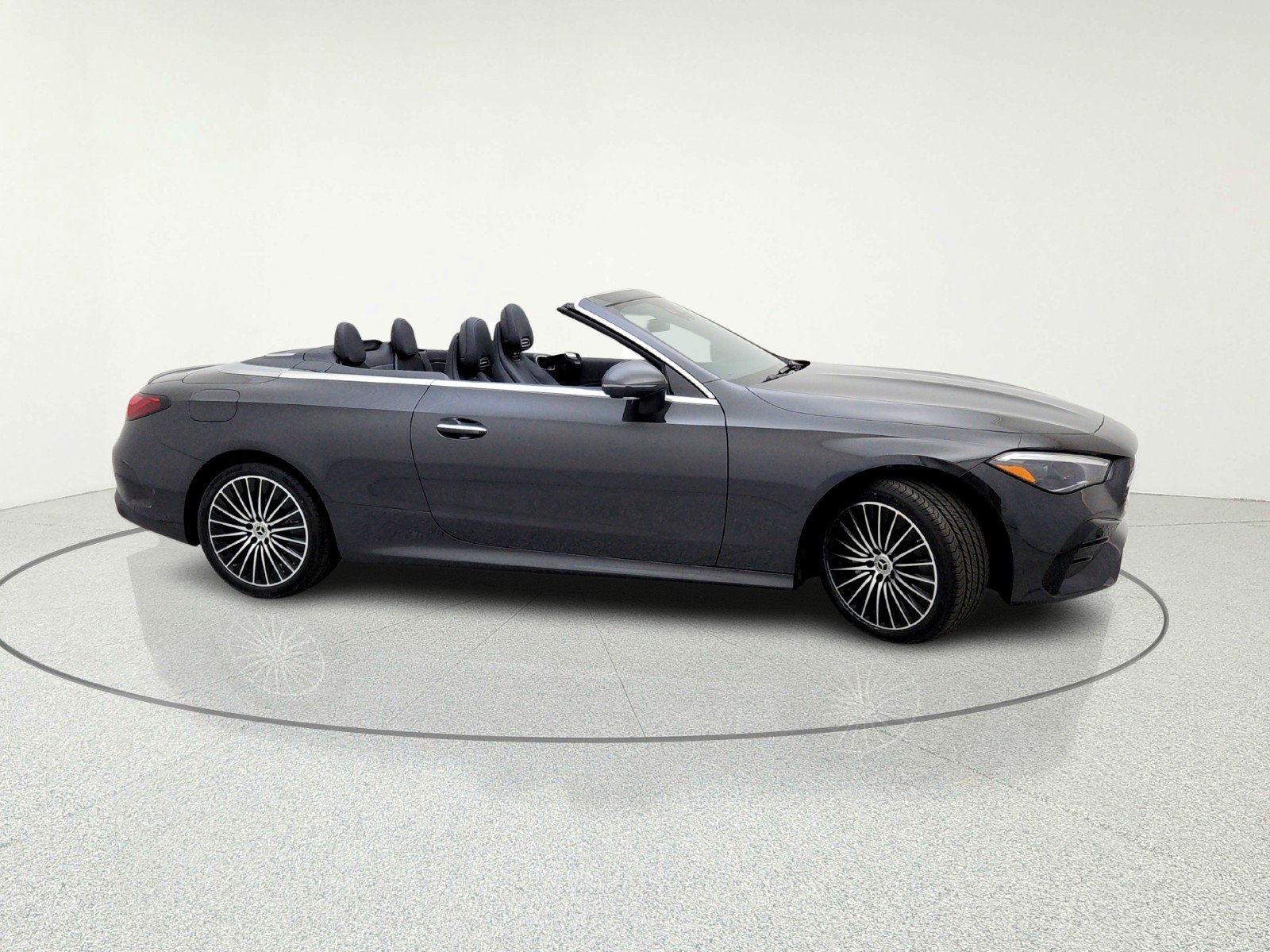 Certified Used 2026 Graphite Grey Metallic Mercedes-Benz CLE 300 image 7