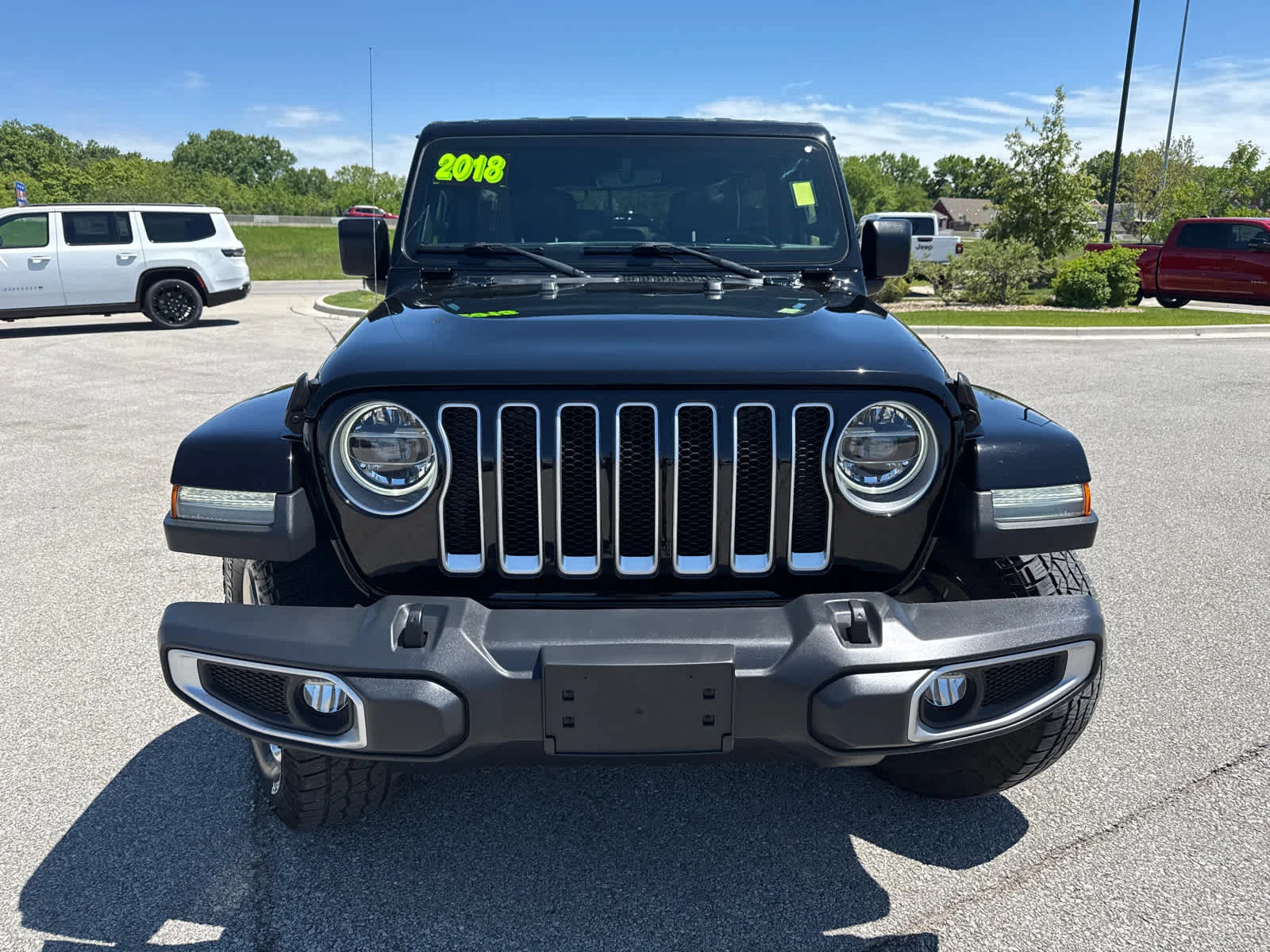 Used 2018 Jeep All-New Wrangler Unlimited Sahara with VIN 1C4HJXEG3JW272152 for sale in Kansas City