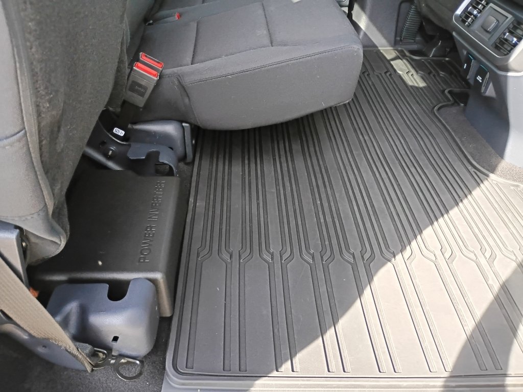 Used 2024 Carbonized Gray Metallic Ford XLT image 16
