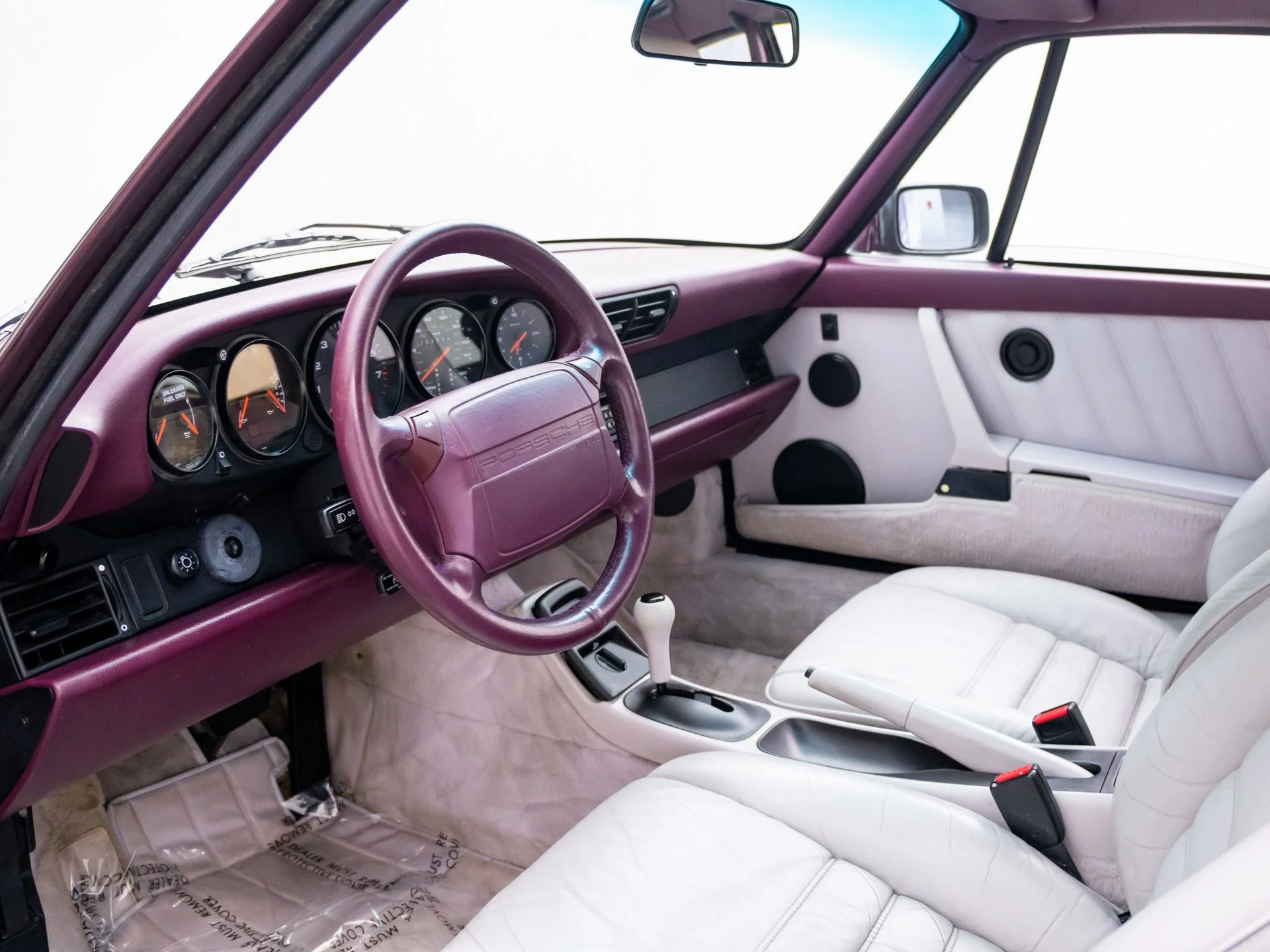Used 1991  Porsche Carrera image 4