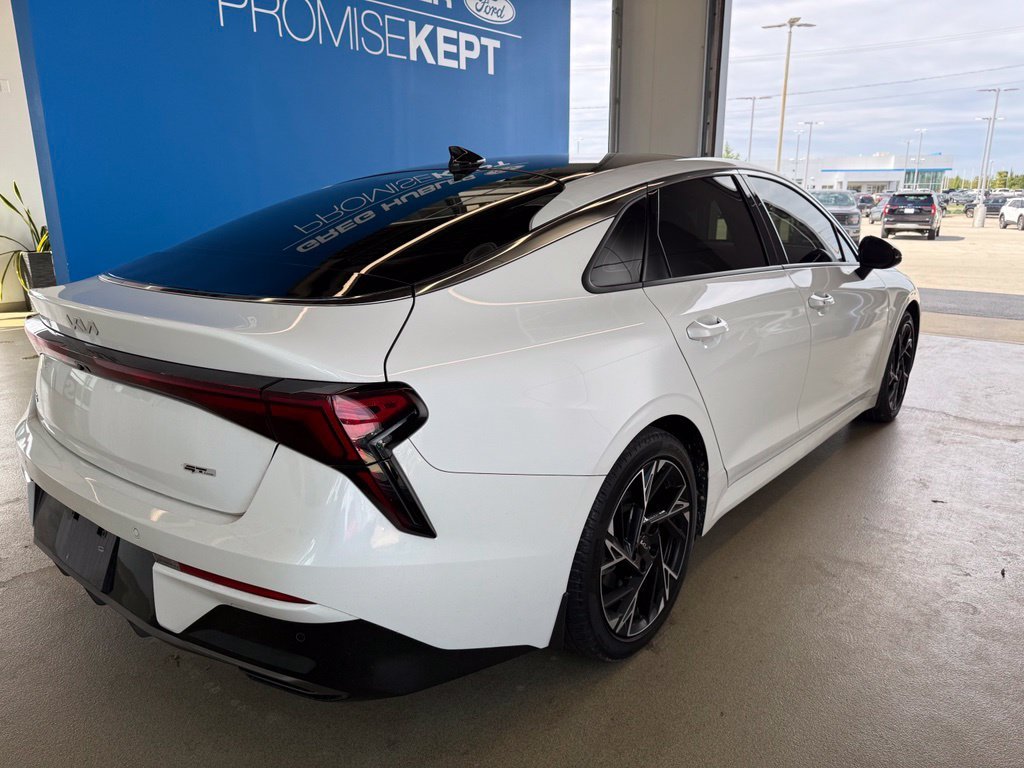 Used 2025 White Kia GT-Line image 6
