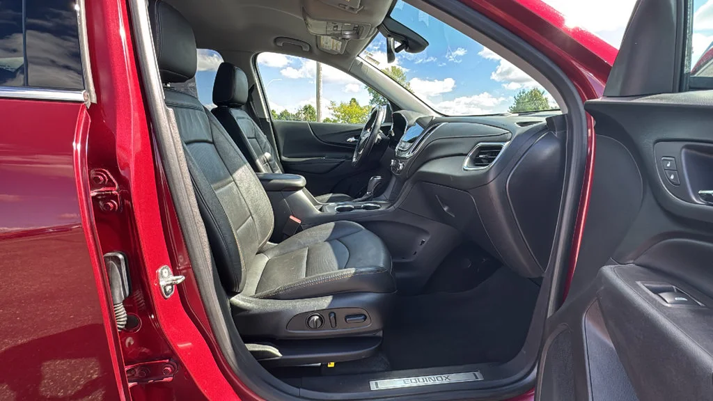 Used 2018 Red Chevrolet Premier image 8