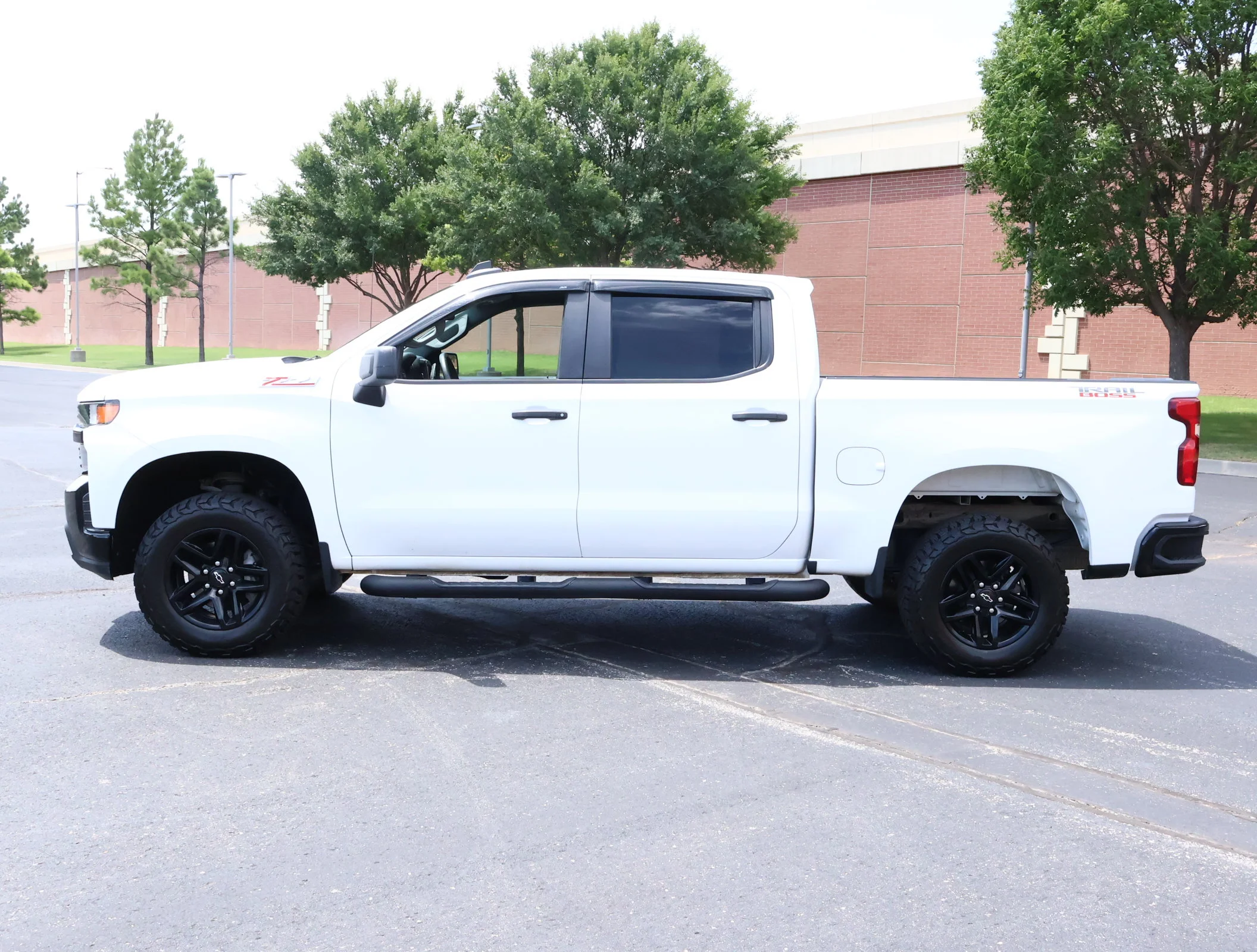 Used 2021 Summit White Chevrolet Custom Trail Boss image 28