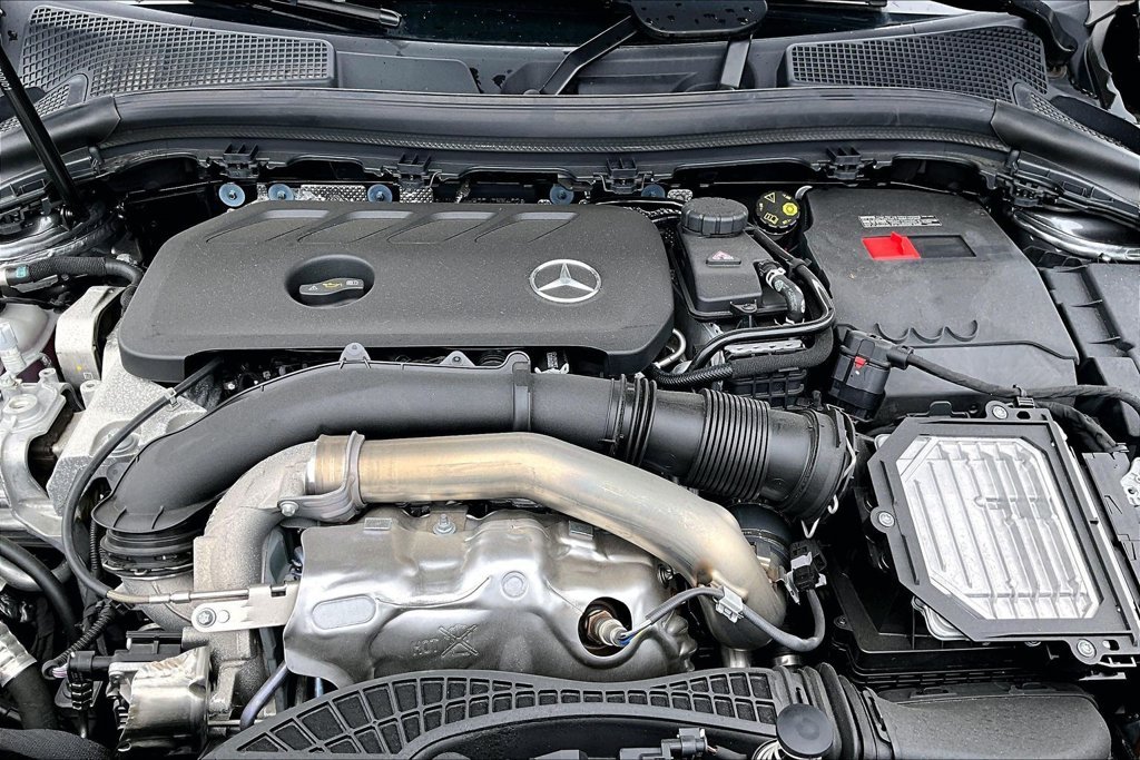 New 2026 Mountain Grey Metallic Mercedes-Benz GLA 250 image 11